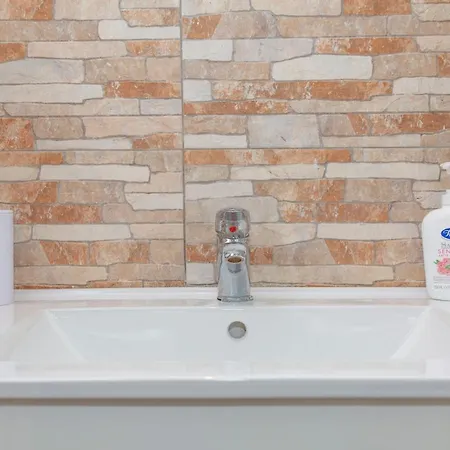 卡萨马雷亚公寓 *